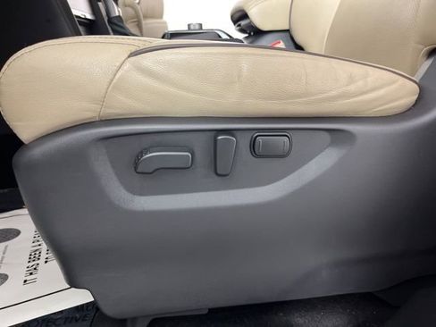 Used 2024 Nissan Armada SL RWD image 34