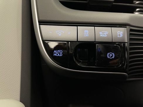 Certified 2025 Hyundai Ioniq 5 SEL image 30