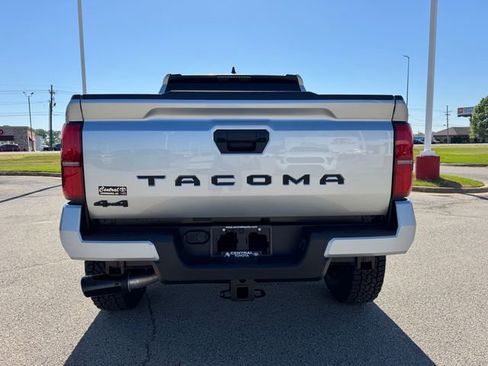 New 2026 Toyota Tacoma SR5 AWD/4WD image 5