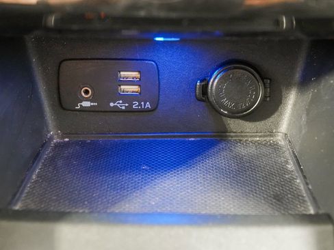 Used 2023 Subaru Forester Limited image 34