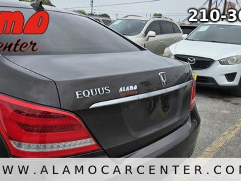 Used 2016 Hyundai Equus Signature RWD image 11