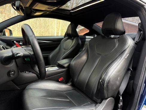 Used 2017 INFINITI Q60 Red Sport 400 image 22