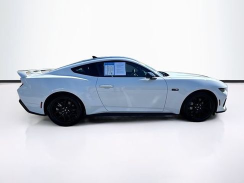 Used 2025 Ford Mustang GT Premium RWD image 10