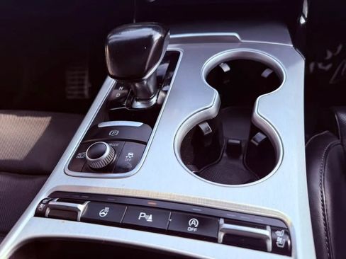 Used 2018 Kia Stinger GT2 AWD/4WD image 18