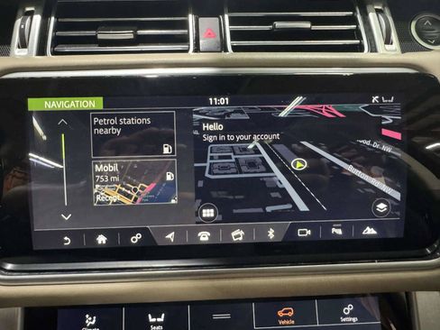 Used 2021 Land Rover Range Rover P525 Westminster Edition LWB AWD/4WD image 37