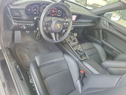Certified 2024 Porsche 911 Carrera T image 9