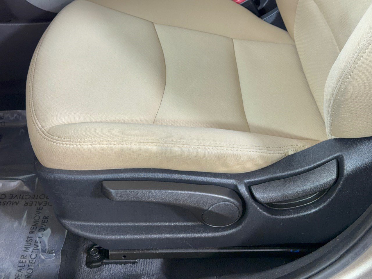 Used 2013 Hyundai Elantra GLS w/ Preferred Pkg FWD image 16
