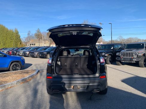 Used 2020 Jeep Cherokee Latitude Lux w/ Trailer Tow Group image 40