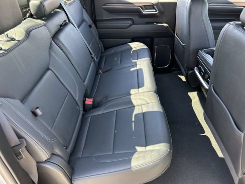 Used 2023 GMC Sierra 1500 SLT w/ SLT Convenience Package RWD image 26