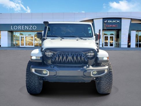 Used 2020 Jeep Gladiator Sport image 2
