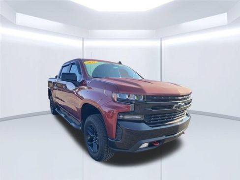 Used 2019 Chevrolet Silverado 1500 LT Trail Boss w/ Convenience Package AWD/4WD image 2