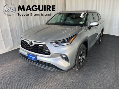 Used 2021 Toyota Highlander XLE