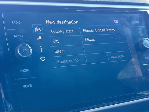 Used 2022 Volkswagen Atlas Cross Sport SEL Premium R-Line image 13