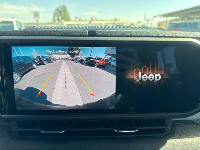 Certified 2024 Jeep Wrangler Unlimited AWD/4WD image 21