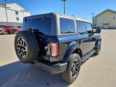 Used 2023 Ford Bronco Outer Banks image 5