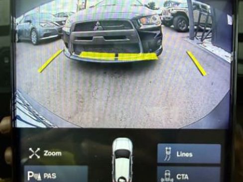 Used 2019 Volvo XC40 T5 Momentum image 21