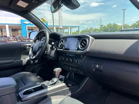 Used 2021 Toyota Tacoma TRD Pro AWD/4WD image 34
