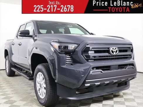 Certified 2025 Toyota Tacoma SR AWD/4WD image 1