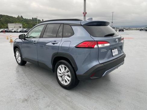Certified 2024 Toyota Corolla Cross LE AWD/4WD image 10