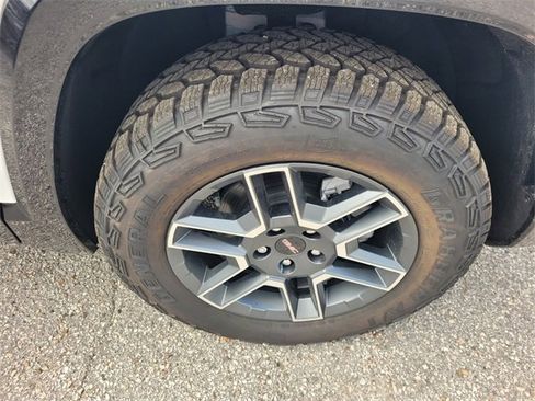 New 2026 GMC Terrain AT4 w/ Convenience Package III image 18