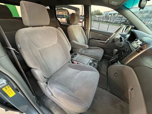 Used 2006 Toyota Sienna LE image 13
