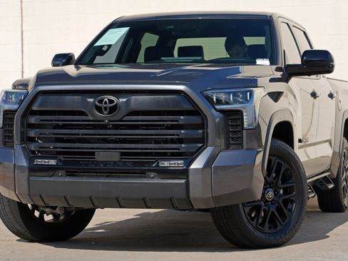 Used 2026 Toyota Tundra Limited AWD/4WD image 3