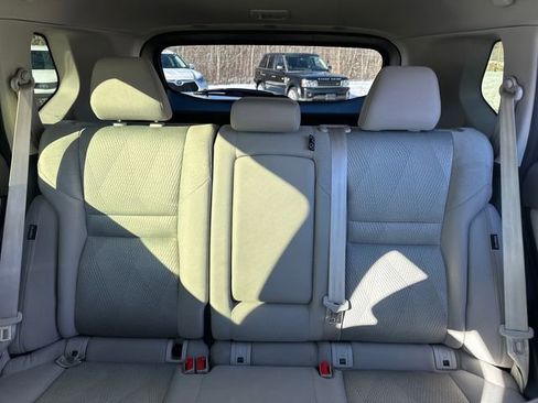 Used 2024 Nissan Rogue SV image 38