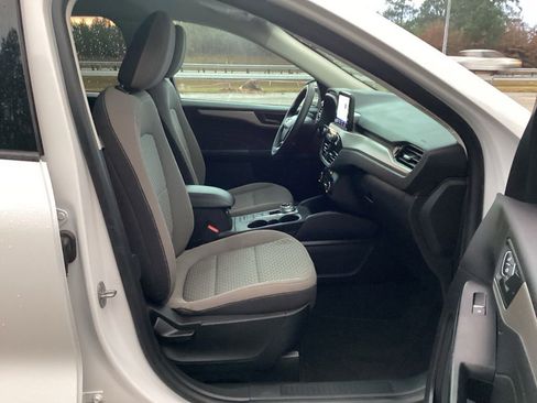 Used 2022 Ford Escape SE w/ Convenience Package image 30