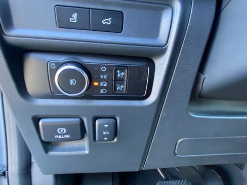 Certified 2024 Ford Expedition Limited image 12