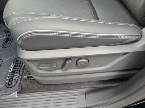 New 2026 INFINITI QX80 Luxe w/ Cargo Package image 18