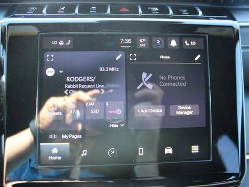 New 2025 Jeep Grand Cherokee Altitude image 19