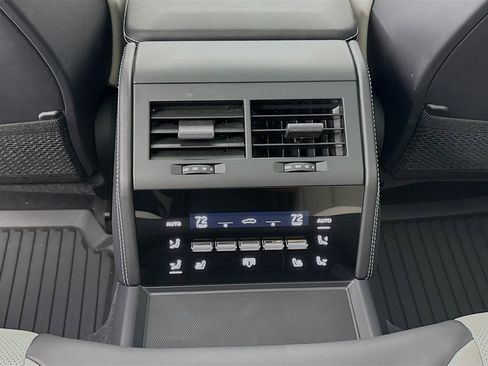 Certified 2025 Porsche Panamera GTS image 30