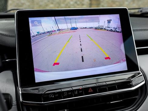 Used 2022 Jeep Compass Limited image 30