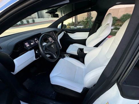 Used 2020 Tesla Model X Long Range AWD/4WD image 8