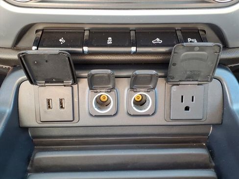 Used 2017 GMC Sierra 1500 SLT w/ SLT Premium Package image 21