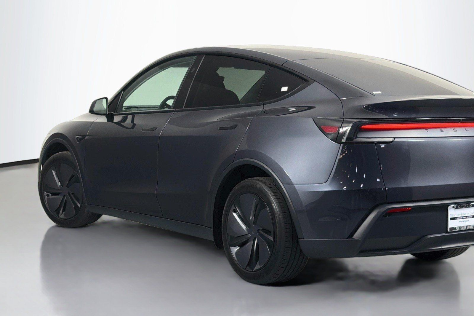 Used 2026 Tesla Model Y 2WD image 12