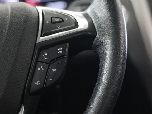 Used 2020 Ford Fusion SEL FWD image 15