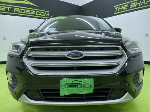 Used 2018 Ford Escape SEL image 3
