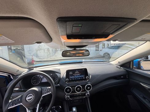 Used 2025 Nissan Sentra SV FWD image 34