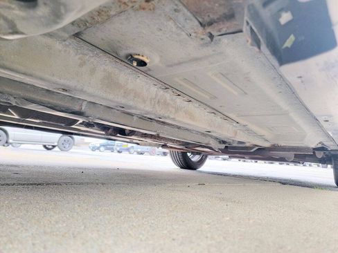 Used 2010 Chevrolet Malibu LS FWD image 32
