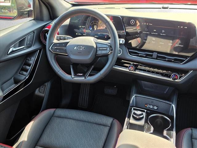 Used 2025 Chevrolet Equinox RS w/ Safety and Technology Package AWD/4WD image 19