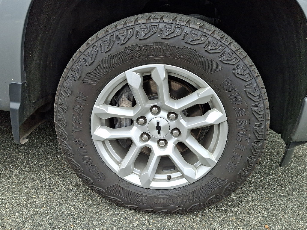 Used 2024 Chevrolet Silverado 1500 RST AWD/4WD image 11