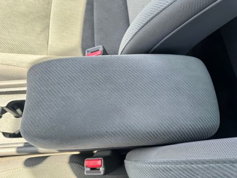 Used 2011 Honda Civic LX image 19