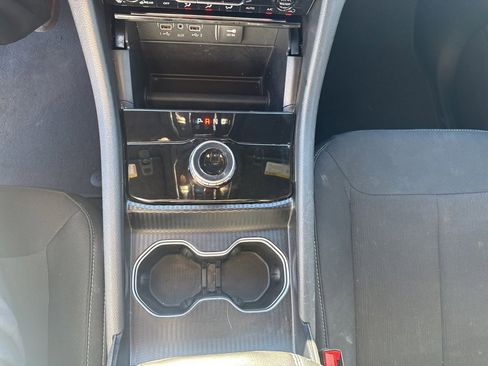 Certified 2024 Jeep Grand Cherokee L Laredo image 23