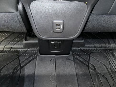 Certified 2023 Chevrolet Equinox Premier w/ LPO, Floor Liner Package image 21