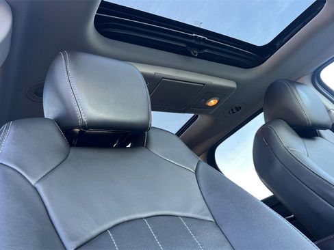 Used 2016 GMC Acadia Denali image 17