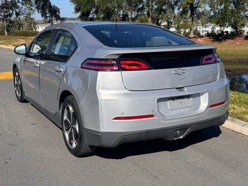 Used 2015 Chevrolet Volt w/ Enhanced Safety Package 1 FWD image 11