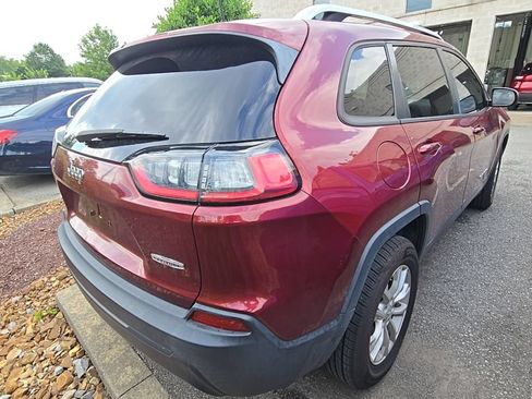 Used 2021 Jeep Cherokee Latitude AWD/4WD image 7