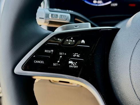 New 2026 Mercedes-Benz EQS 550 4MATIC SUV image 24