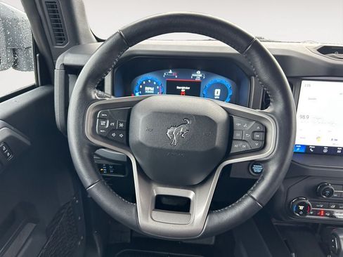 Used 2025 Ford Bronco Badlands AWD/4WD image 14